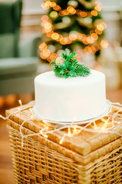 Appetitliche Torte für Neujahr und Weihnachtsfeier — Stockfoto