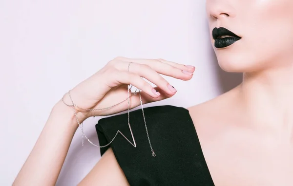 Krása Móda Modelu Dívka Černou Tvoří Módní Trendy Manikúru Nail — Stock fotografie