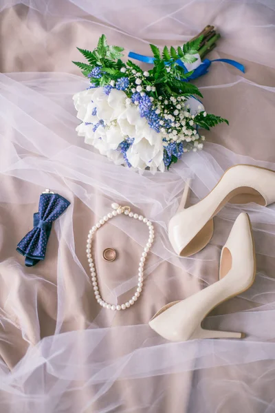 Belo Conjunto Acessórios Casamento Mulheres Noivos Manhã Noiva Bouquet Noiva — Fotografia de Stock