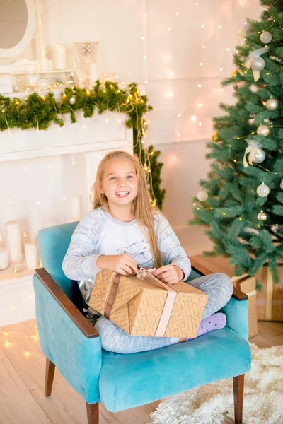 Little Cute Girl Pajamas Christmas Tree Gifts Bright Fireplace Decorated — Stockfoto