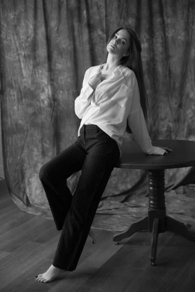 Lovely Young Girl Model Dark Long Hair White Shirt Black — Stock Photo, Image