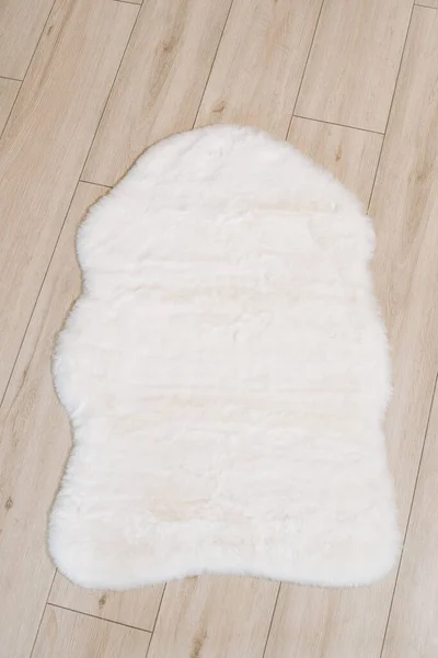 Kleiner Teppich Aus Künstlichem Kaninchenfell Weißer Farbe Details Zur Inneneinrichtung — Stockfoto