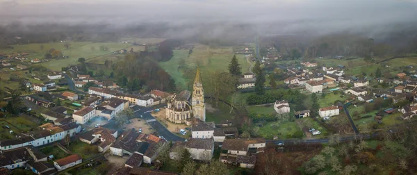Aerial view Collegiale Uzeste, Pop Clement V, Gironde, Aquitaine — Stockfoto