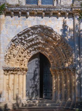 BLAMON, ENTRE MERS, KIZ, AQUITAINE Kilisesi