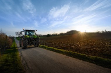 FARONNE, FRANSA 'DA TARAFINDA TARİHÇİ VE TÜRKÇÜ AÇIKLADI