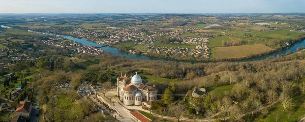Lot-Et-Garonne Penne Dagennais, Aerial View Of Our Lady Of Peyragude, Romano Byzantin Style Building — Stock fotografie