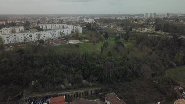 Aerial view of suburban buildings — Stock Video