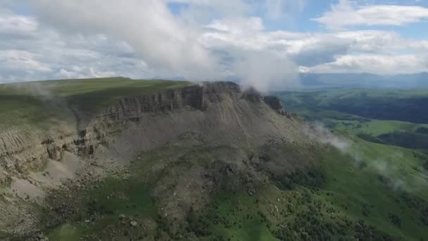 Nubes Vista Aérea Flotando Meseta — Vídeo de stock