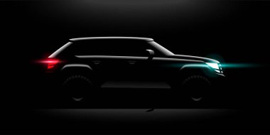Karanlıkta gerçekçi Off-road araç yaktı