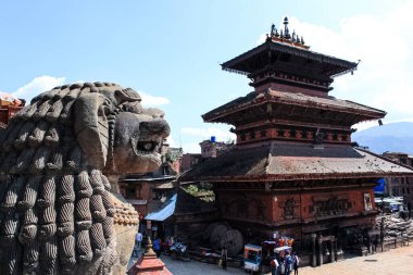 Krishna Mandir Malla hükümdarı Siddhi Narsingh Malla 'da inşa edildi.