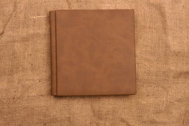 Kahverengi deri Foto Albüm kapağında jüt arka plan resmi. K