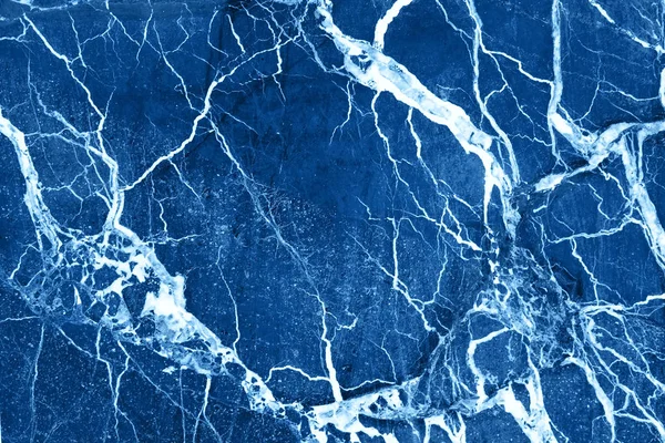 Color del año, 2020. Fondo de textura de mármol azul y blanco clásico tonificado . —  Fotos de Stock