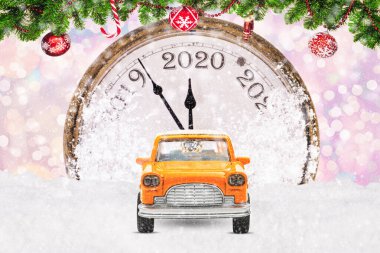 Şenlikli bir yeni yıl ve Noel arkaplanı taksisi. Yeni yıl 2020. Taksi şoförlerini tebrik ederim..