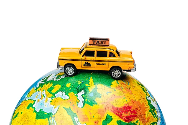 Aplicação Smartphone de serviço de táxi para pesquisa on-line chamar e reservar um táxi. Conceito de táxi. Isolado sobre um fundo branco . — Fotografia de Stock