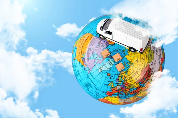 Logística global. Tipos de transporte de transporte são cargas. O conceito de compra de bens on-line e transporte em todo o mundo . — Fotografia de Stock