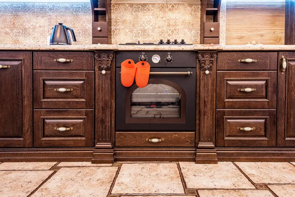 Gaya Klasik Interior Dapur Kuno Dapur Furnitur Terbuat Dari Kayu — Stok Foto