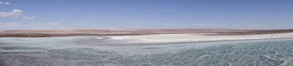 Amplio Atacama Salt Lake Panorama — Foto de Stock
