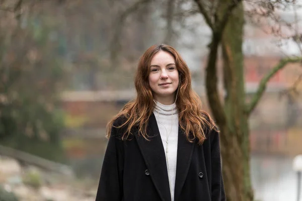 Portrait Twenty Year Old Caucasian Girl Posing Autumnal Park — Stock Photo, Image