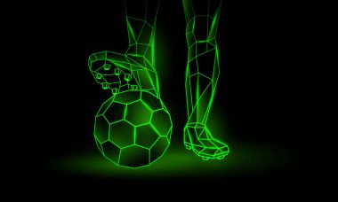 Futbol yeşil neon arka plan. Bir futbolcu topa poligonal ayak.