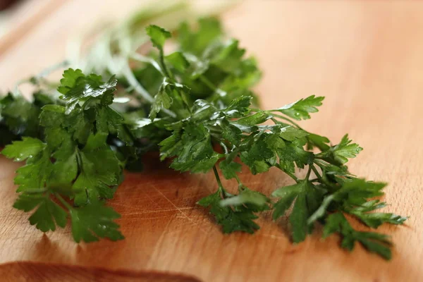 Fresh Parsley Membuat Salmon Puff Pastry Series — Stok Foto