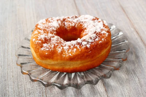 Donut Met Poedersuiker Jas — Stockfoto