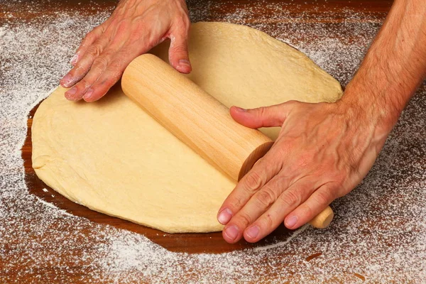 Roll Yeast Raised Dough Hacer Donas —  Fotos de Stock