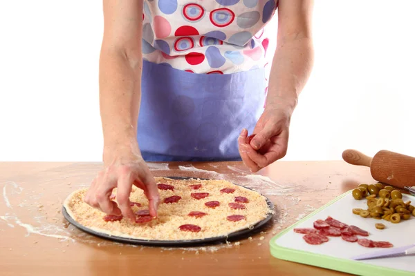 Hacer Pizza Con Salami Aceitunas Quesos Serie Concesión Quesos — Foto de Stock