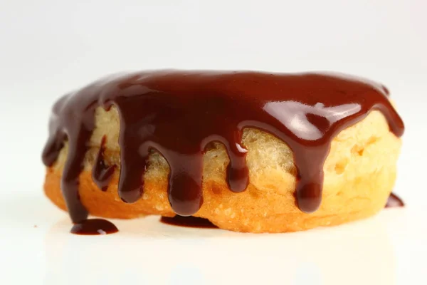 Donut Avec Glaçage Chocolat — Photo