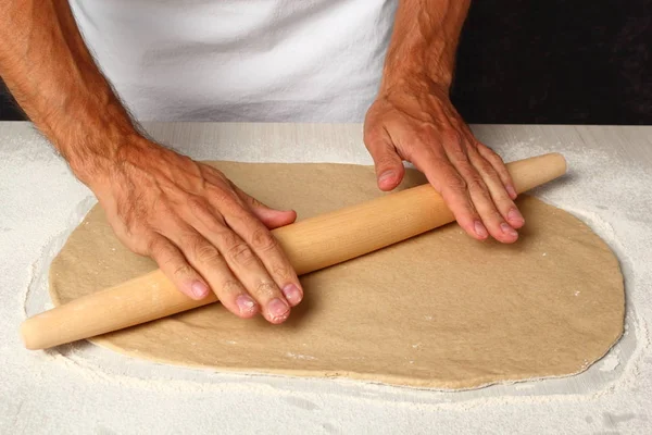 Teig Ausrollen Fladenbrot Backen — Stockfoto