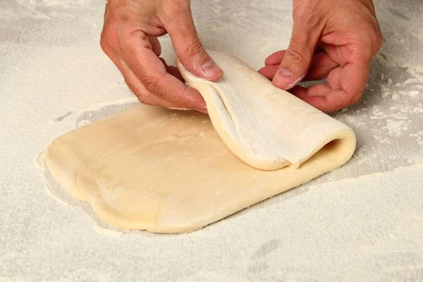 Puff Pastry Aan Het Maken Vouwen Onderste Derde Van Het — Stockfoto