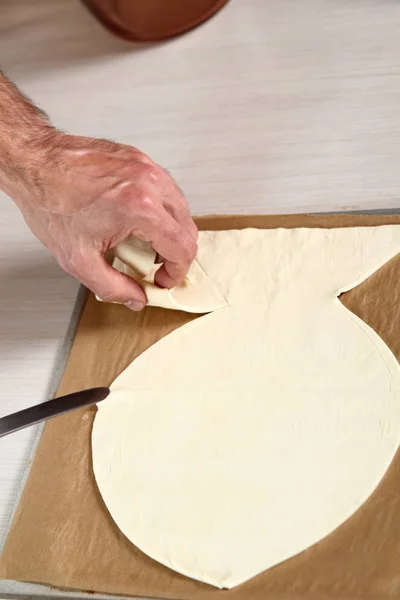 Het Verwijderen Van Overtollig Bladerdeeg Zalm Maken Puff Pastry Series — Stockfoto