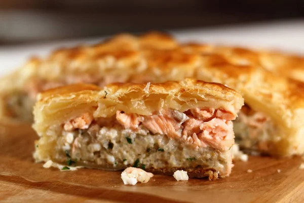 Zalm Bladerdeeg Taart — Stockfoto