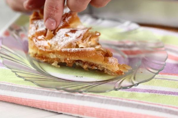 Filo Pastry Topped Apple Pie — Stock Photo, Image