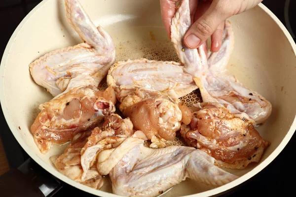 Frying Chicken Wings Close — Stock Photo, Image