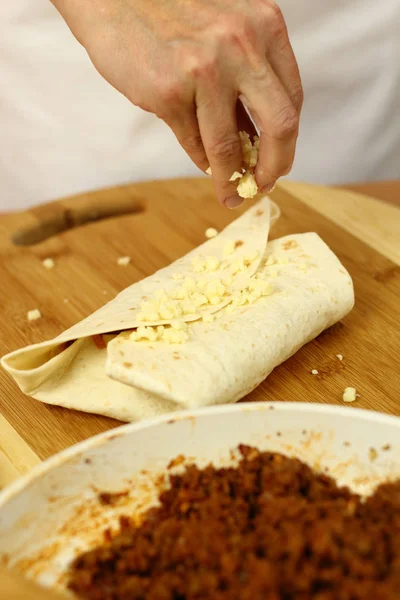 Fazendo Tortilla Enchilada Com Carne Bovina Série — Fotografia de Stock