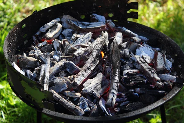 Houtskoolvuur Barbecue — Stockfoto