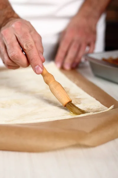 Hoja Pasta Filo Con Mantequilla Derretida Hacer Pastelería Filo Con —  Fotos de Stock