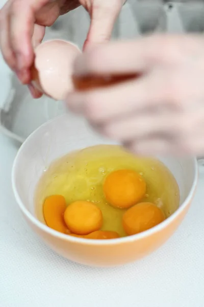 Cracking Eggs Bowl Making Omelette — Stock Photo, Image