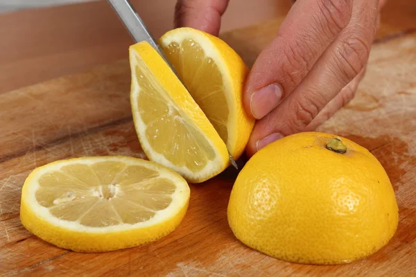 Couper Citron Tranches — Photo