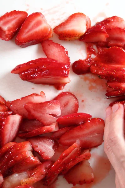 Slicing Strawberry Making Frozen Strawberry Cheesecake Series — Stok fotoğraf