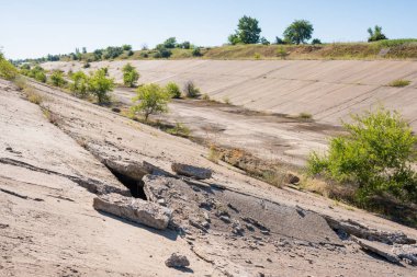 Concreted bölümü tamamlanmamış nakliye kanal Volga-Don 2, Erzovka Gorodishchenskoye Köyü bölgesi, Volgograd bölgesi, Rusya yakın