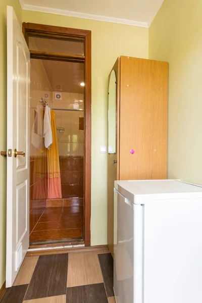 Corridor and Entrance to the Bathroom — Stock Photo, Image