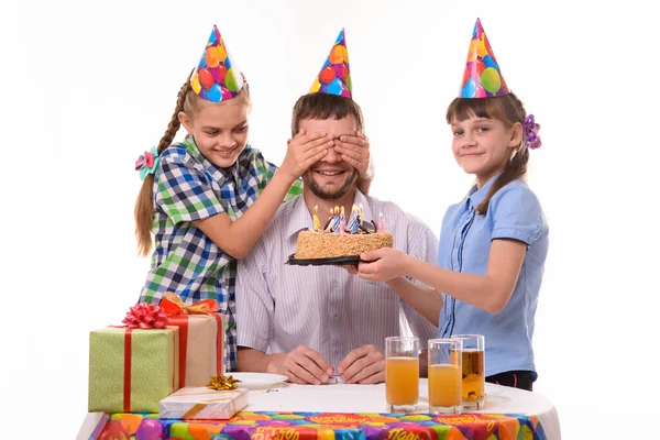 Children Closed Eyes Dad Prepared Surprise Him Form Cake Candles — Stock Photo, Image