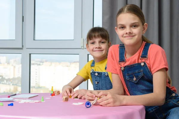 Two Girlfriends Play Board Games Children Looked Frame — Stock Photo, Image