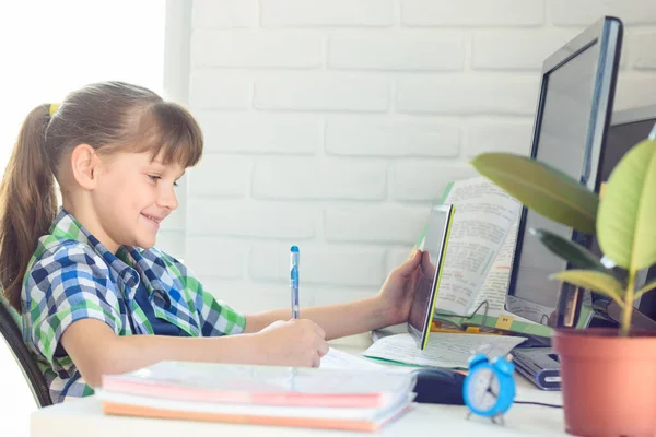 Happy Girl Watching Entertaining Online Video Tutorial — Stock Photo, Image