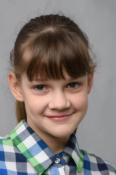 Портрет Милой Десятилетней Девочки Европейский Внешний Вид Крупный План — стоковое фото