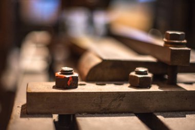 Eski tren endüstriyel Manchester Müzesi 'nde metal endüstrisi sergileniyor