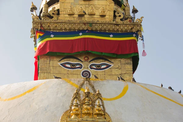 Swayambhunath je starověký náboženský komplex — Stock fotografie