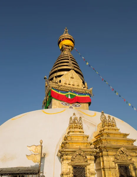 Swayambhunath является древним религиозным комплексом — стоковое фото