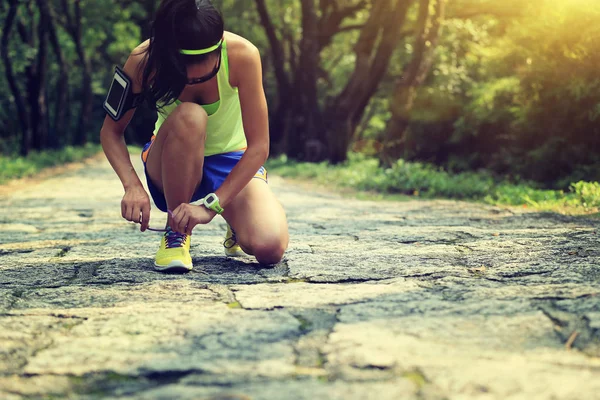 genç kadın iz runner